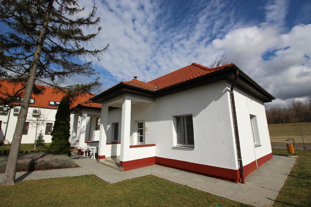 Gyevitur Apartman Algyo Zewnętrze zdjęcie
